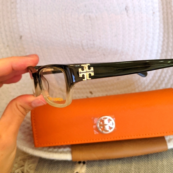 Tory Burch Accessories - Tory burch glasses